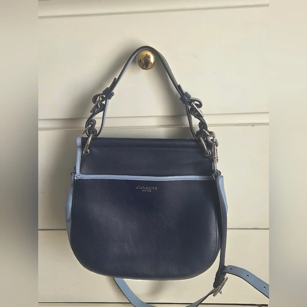 Coach
Coach Blue Leather Tassel Crossbody - Picture 4 of 10